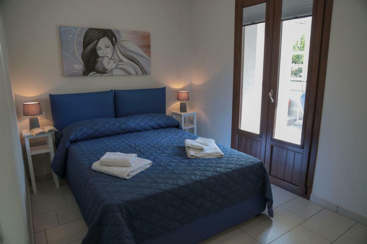 Casa Rinuccia Apartment Cefalu Bagian luar foto